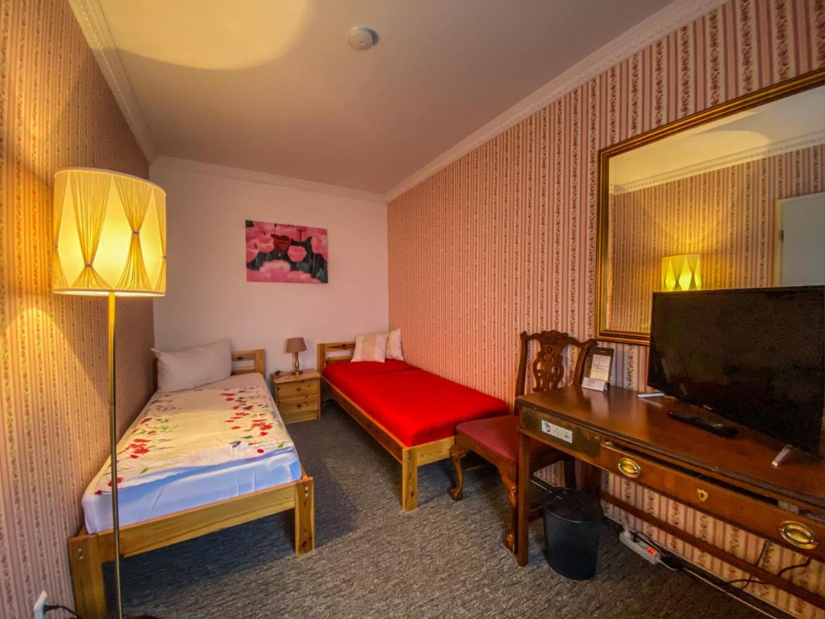 Pension Zum Blumchen Schwerin  Exterior foto